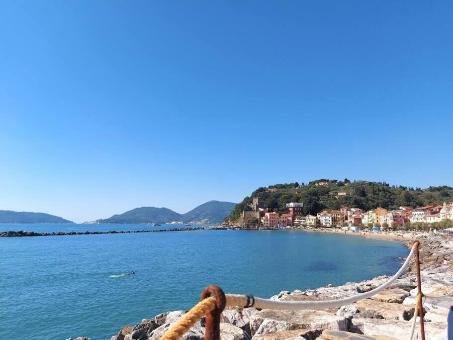 Elegante Appartamento La Spezia Centro Εξωτερικό φωτογραφία